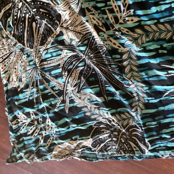 Hula Bay Leaf Print Halter top size 13 - Picture 6 of 7
